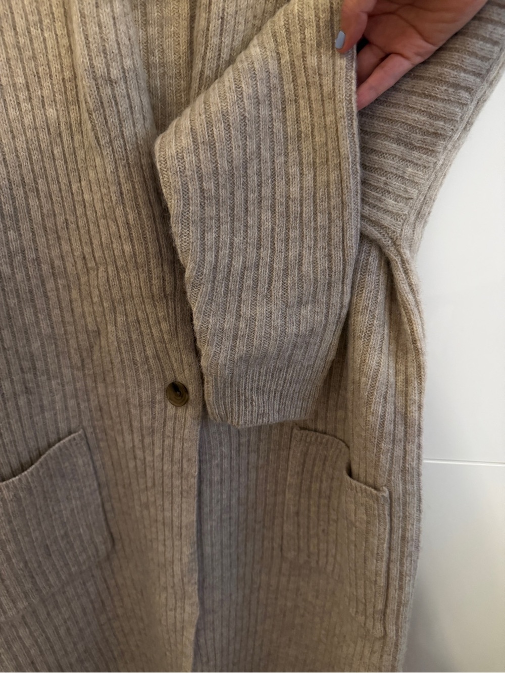 Uniqlo Ribbed Open-Front Cardigan in Light Beige - Picture 3 of 4